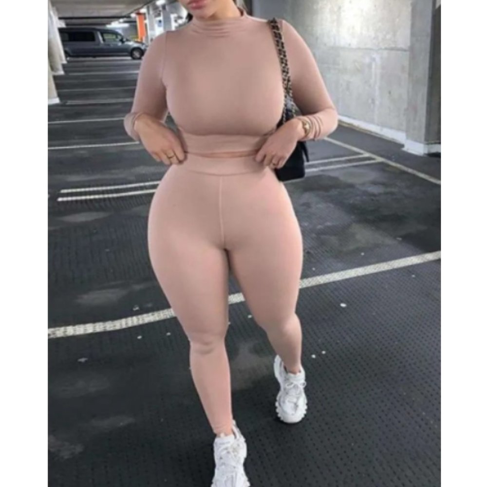 NWT Khaki Mock neck Long Sleeves Cropped Top & Leggings Sports Tara Set